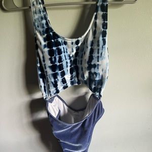 VS PINK one piece bathing suit LIKE NEW